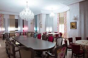 Regency Park and Suites