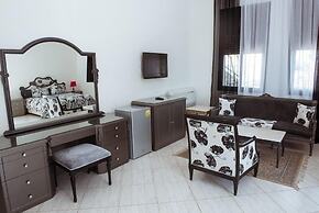 Regency Park and Suites