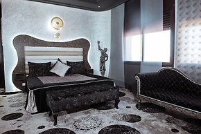 Regency Park and Suites