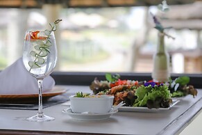 Itapema Beach Hotel & Convention