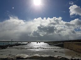 Gillies st Apartments