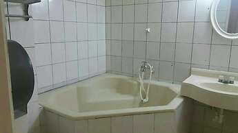 Yi Sian Hot Spring Hotel