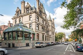 Pelicanstay in Boston Back Bay
