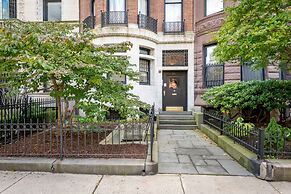 Pelicanstay in Boston Back Bay