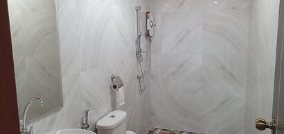 The royal bamboo lodge