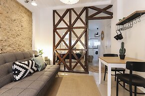 Golden Studio by Homing