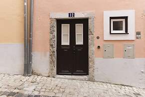 Golden Studio by Homing