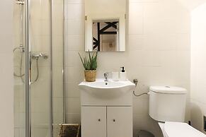 Golden Studio by Homing