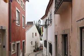 Golden Studio by Homing