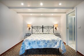 Hotel Eunymos - Trattoria Da Francesco Panarea