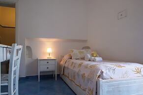 Hotel Eunymos - Trattoria Da Francesco Panarea