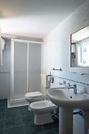 Hotel Eunymos - Trattoria Da Francesco Panarea