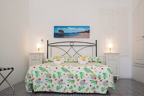 Hotel Eunymos - Trattoria Da Francesco Panarea