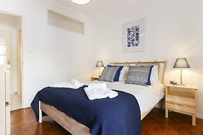 Principe Real Balcony by Homing