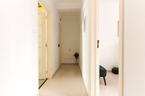 Principe Real Balcony by Homing