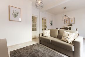 Principe Real Balcony by Homing