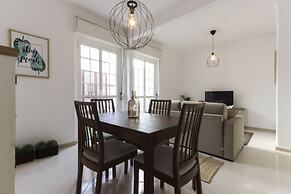 Principe Real Balcony by Homing