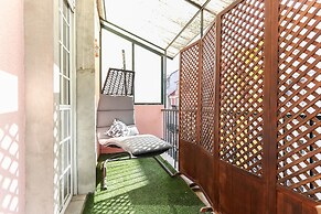 Principe Real Balcony by Homing