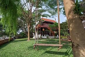 Phuttal Residence