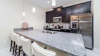 Grhdog9031 - Champions Gate Resort - 5 Bed 4 Baths Townhouse