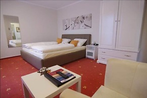 Hotel Schöneck Garni