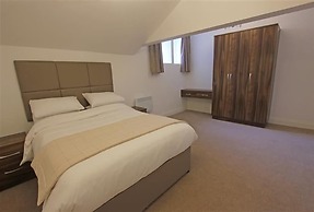 The Castle Collection - 42 Castle Street