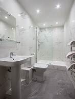 The Castle Collection - 42 Castle Street