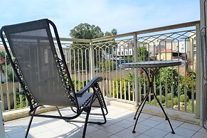 2BDR Amazing Location with Parking