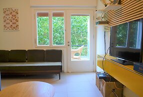 2BDR Masaryk Square Apt Central Location