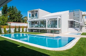 Mary Hotel & Mary Royal Suites