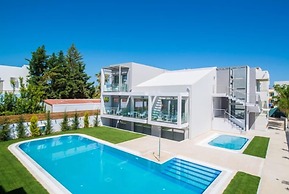 Mary Hotel & Mary Royal Suites