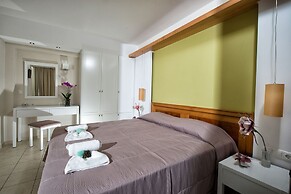 Mary Hotel & Mary Royal Suites