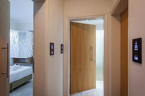 Mary Hotel & Mary Royal Suites