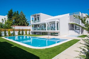 Mary Hotel & Mary Royal Suites