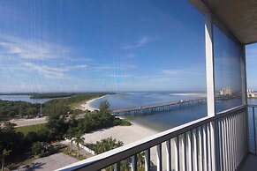 Lovers Key Beach Club by Lovers Key Vacations