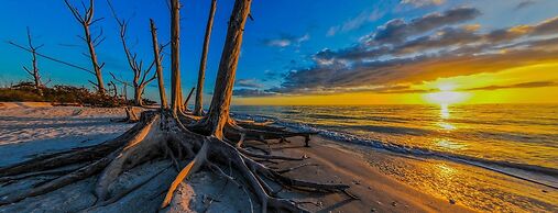 Lovers Key Beach Club by Lovers Key Vacations