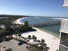 Lovers Key Beach Club by Lovers Key Vacations