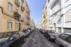 Red Almirante by Homing