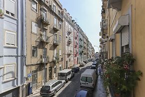 Red Almirante by Homing