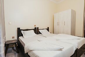 Mountain View Hotel & Apartment