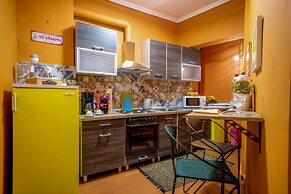 Kentrikon Deluxe Apt Must