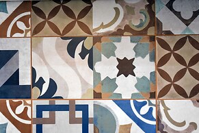 Kentrikon Deluxe Apt Must