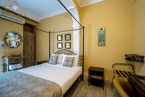 Kentrikon Deluxe Apt Must