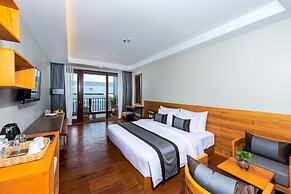 Pacific Premier Resort & Spa