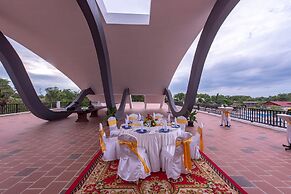 Pacific Premier Resort & Spa