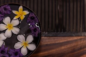 Pacific Premier Resort & Spa