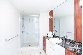 Chevron Renaissance - Q Stay