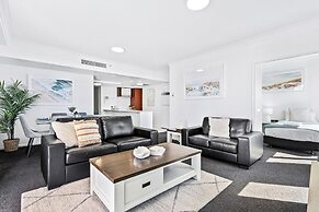 Chevron Renaissance - Q Stay