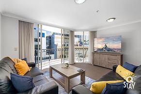 Chevron Renaissance - Q Stay