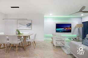 Chevron Renaissance - Q Stay